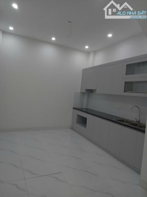 Nhà đẹp Quỳnh Đô Vĩnh Quỳnh Thanh Trì 42m 4 tầng  giá 5,4 tỷ ô tô đỗ cửa chủ thiện chí - 2