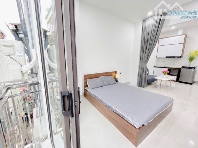 Tòa CHDV Đường Láng, 75m2*8T, 20 PKK, lô góc, ngõ KD, đủ PCCC, dòng tiền ~1.5 tỷ/năm - 2