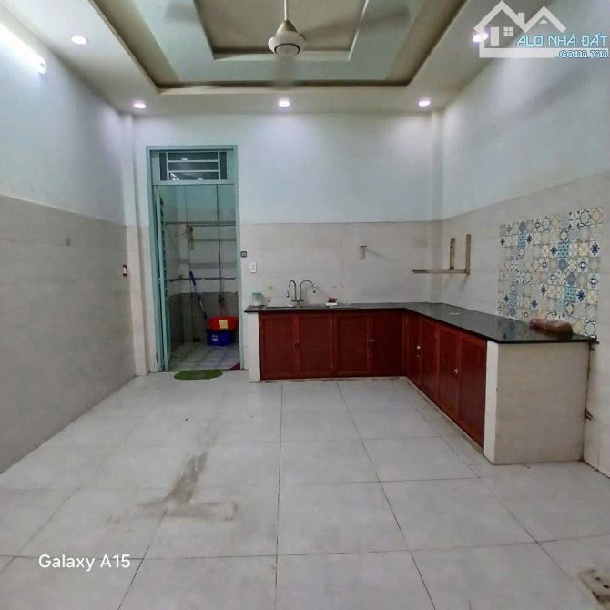 Bán nhà 4 tầng khu y tế kỹ thuật cao Bình Tân, giáp tên lửa hẻm oto (4x17m) chỉ 7.3 tỷ - 2