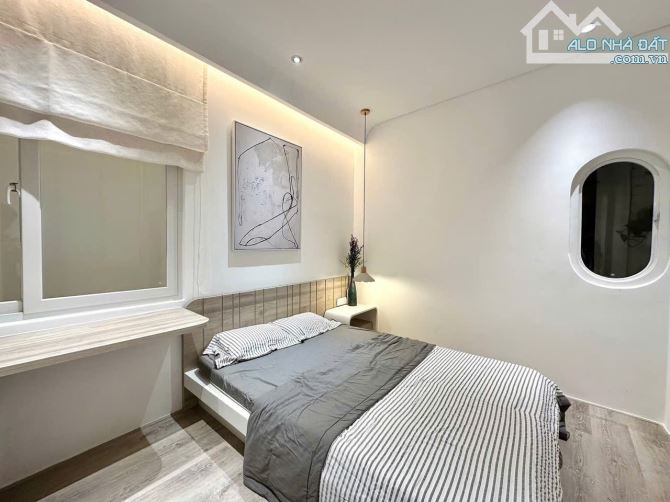 BÁN NHÀ, đường Lê Quang Định, Quận Bình Thạnh, Dt: 42m2- 3 lầu. Giá rẻ 6.25 tỷ - 2