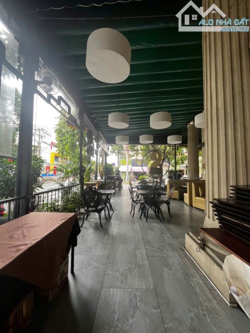 Cần cho thuê mặt bằng góc đường lớn khu Hưng Gia Phú Mỹ Hưng Quận 7 thích hợp kinh doanh - 2