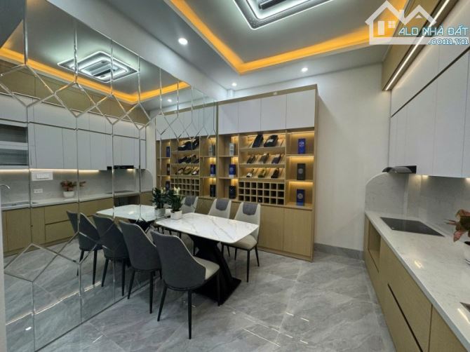 Siêu phẩm. Bán nhà Khương Hạ, Thanh Xuân. 46m2 x 5 Tầng. PHÂN LÔ. Ô TÔ. Hơn 14 Tỷ - 2