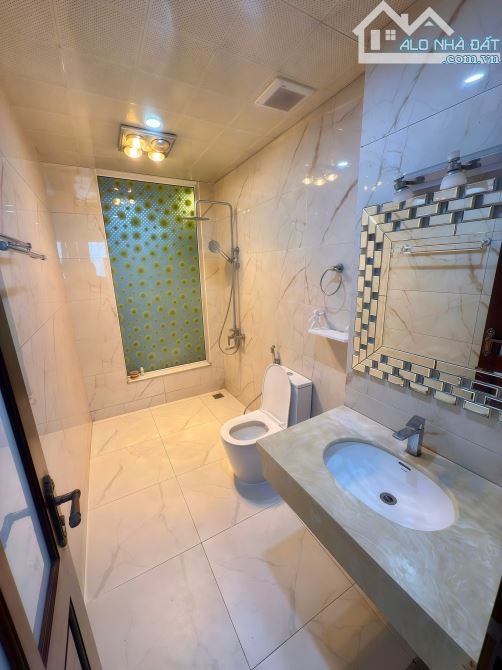 Quy hoạch đón đầu tương lai - Toà văn phòng MP Thái Thịnh 93m2*9T,mt 5.5m giá 40tỷ. - 2