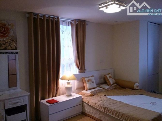 Bán gấp căn hộ chung cư lô góc 3PN 2VS, gía 6.84 tỷ/căn, mặt phố Trần Phú, Hà Đông. - 2