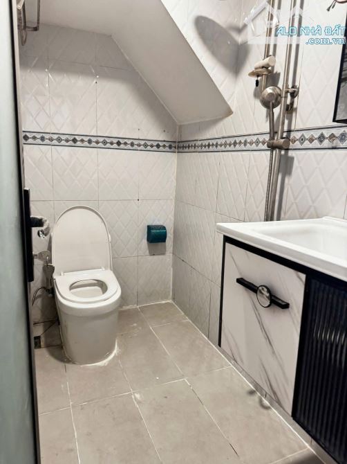 Nhà Gần Siêu Thị – Trường Học –Thông Cao Lỗ Q8 – Vị Trí Không Thể Đẹp Hơn - 5,2 Tỷ - 2