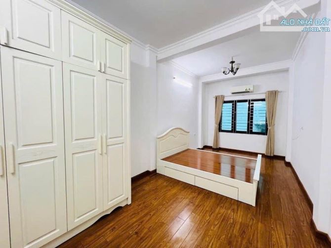 bán nhà phố Lê Trọng Tấn, Thanh Xuân 33m, 5 tầng. Giá: 13.9 tỷ. - 2