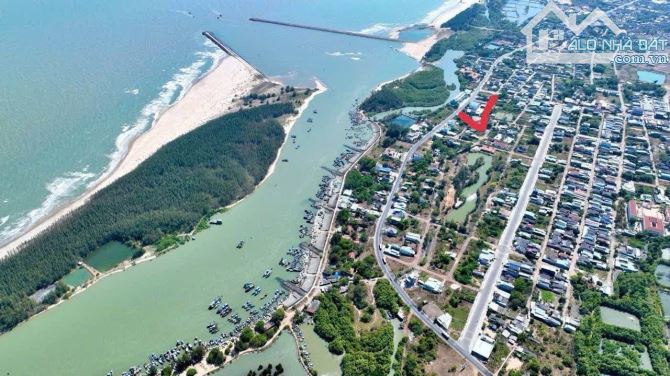 BÀ CHỊ CẦN LÔ GÓC 2 MẶT TIỀN VIEW BIỂN LỘC AN- NGAY ĐƯỜNG VEN BIỂN VŨNG TÀU BÌNH CHÂU - 2