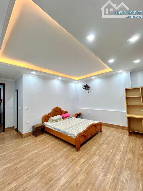 BÁN NHÀ ĐỊNH CÔNG THƯỢNG – NGÕ THÔNG – NHÀ 2 THOÁNG – 71M2 – 5M MT-  14.5 TỶ - 2
