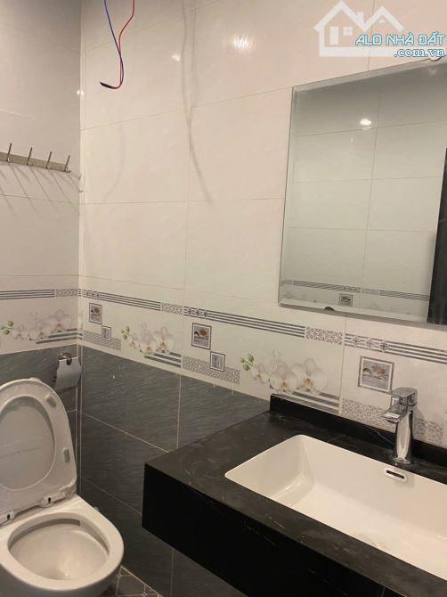 bán nhà đông la – 30m², mặt tiền 4m – ô tô ngủ trong nhà – 6 tầng mới koong – 5.85 tỷ - 2