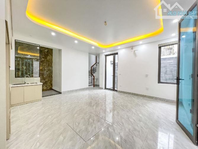 Cần bán gấp nhà mới Tây Hồ Thang Máy 8 tầng diện tích 45m2 13,55 tỷ. - 2