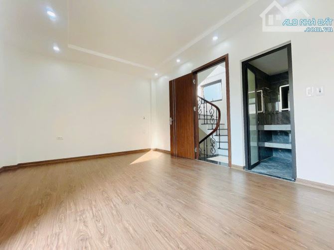 MINH KHAI, QUẬN HAI BÀ TRƯNG, GẦN KHU ĐÔ THỊ TIME CITY, 47M2,5 TẦNG GẦN ĐƯỜNG Ô TÔ. - 2