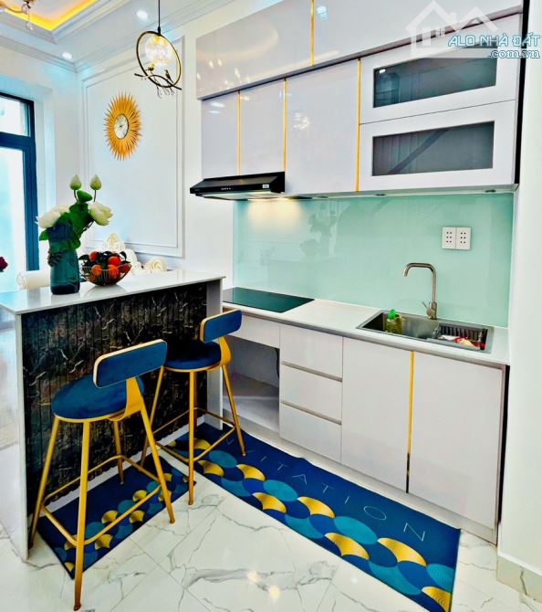 Bán nhà HẺM XE TẢI Lê Hồng Phong Q.10, 4T, full nội thất nhập khẩu, sổ vuông A4, chỉ 5.xtỷ - 2