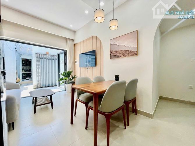 BÁN NHÀ, đường Lê Văn Duyệt, Quận Bình Thạnh, Dt: 28m2. Giá rẻ 4.55 tỷ - 2