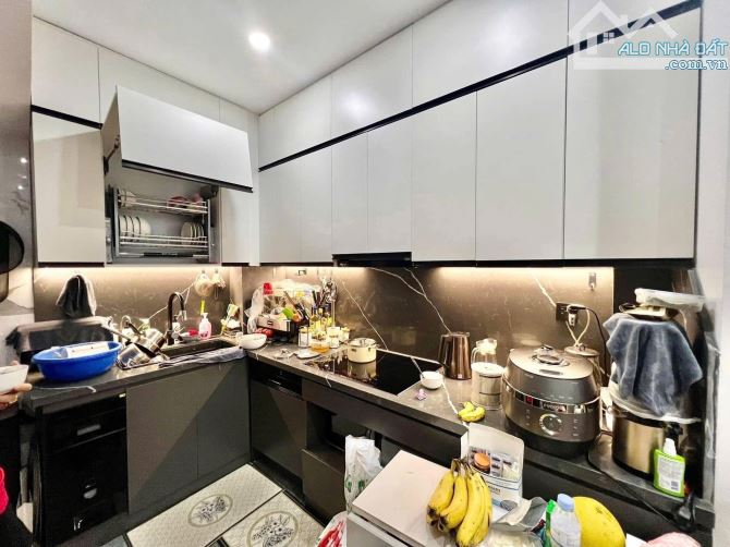 Bán nhà Bạch Mai 31m2, 6T, mt 4.3m đẹp gần phố, ngõ rộng thoáng, sổ đẹp. Giá 8.7 tỷ