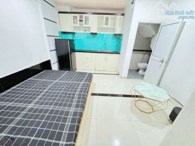 Cần Bán Gấp CHDV 7PN cạnh Ngô Đức Kế B.Thạnh 5tầng 235m2 cách MT 5m 6ty5 còn TL - 2