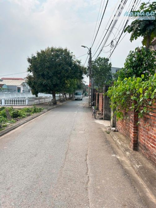 ĐỈNH CHÓP 🌟 ĐẤT ĐẸP KIM SƠN - GIA LÂM - NGÕ OTO TRÁNH – VIEW HỒ – 72M² 💸 5.X TỶ 🌟 - 2