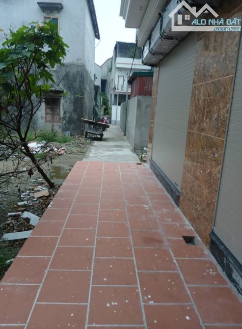 HÀNG SIÊU HIẾM NHÀ 3 TẦNG CHỈ 4,25 TỶ +++THÔN HẬU DƯỠNG...KIM CHUNG...ĐÔNG ANH - 2