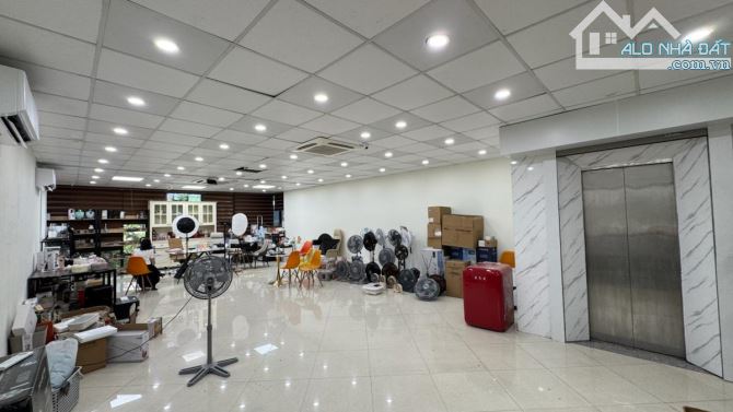 Hoa Hậu! Dưới 59 Tỷ - Bán Nhà Mặt Phố Đống Đa -90x10T- Mặt Phố-Lô Góc- Thông Sàn-KD.