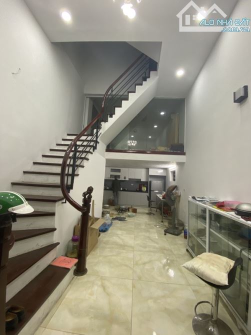 Bán nhanh nhà Khương Đình: 38m*5tầng,6PN, lô góc 2 thoáng, gần phố gần ô tô, dưới 8tỷ - 2
