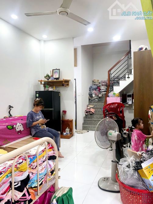 🏠 NHÀ 3 TẦNG— DT 40M2— HXH NGUYỄN VĂN QUÁ – CHỈ 3 TỶ 950 (TL). - 1