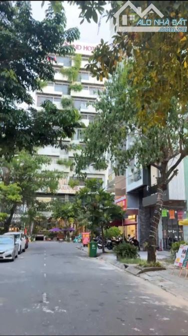 Bán Nhà 4 tầng đẹp mặt tiền đường 7m5 khu An Thượng gần Lê Quang Đạo, giá 19,8 tỷ tl - 2