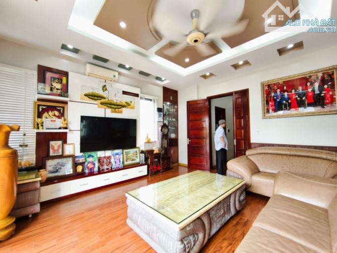 Bán nhà Cổ Linh,Long Biên 5 tầng,85m,mt5m oto tránh,kinh doanh nhỉnh 27 tỷ - 2