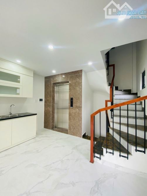 NHÀ MỚI - THANG MÁY - NGÕ NÔNG - Ở SƯỚNG - 38M GIÁ 8 TỶ - 3