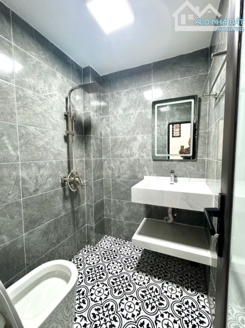 NHÀ ĐẸP MỚI 2 THOÁNG - ĐƯỜNG Ô TÔ TRẢI NHỰA - 3