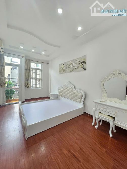 PHỐ ĐẠI TỪ -NGUYỄN CẢNH DỊ BÁN NHÀ 42M2 GIÁ CHỈ NHỈNH 7 TỶ TRƯỚC  NHÀ THOÁNG SÁNG - 3