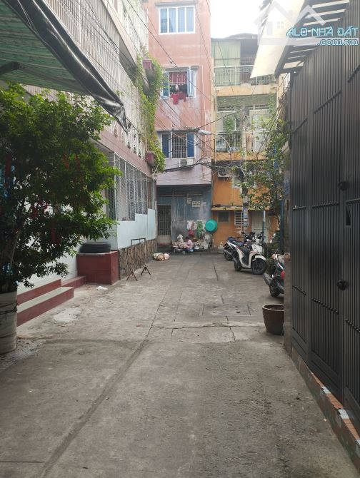 BÁN NHÀ HẺM Ô TÔ – CHDV 7 PN – PHAN XÍCH LONG, PHÚ NHUẬN – 42M² – 3 TẦNG – 8.6 TỶ - 3