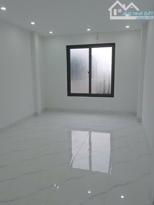 Nhà đẹp Quỳnh Đô Vĩnh Quỳnh Thanh Trì 42m 4 tầng  giá 5,4 tỷ ô tô đỗ cửa chủ thiện chí - 3
