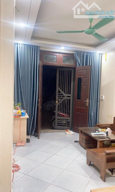 CHÍNH CHỦ CẦN BÁN NHÀ RIÊNG PHỐ TẠ QUANG BỬU SÁT ĐẠI CỒ VIỆT 32M2 X 4 TẦNG - 3