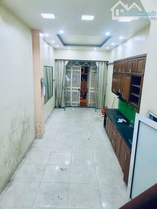 Hiếm !!! Bán Nhà phố Nguyễn Chí Thanh Đống Đa 50m2 5 tầng mt 4m - 3