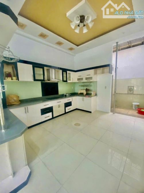 Bán nhà trung tâm Sơn Kỳ, 4 tầng, 4x20m, 6pn/4wc, cách Eaon mall 500m - 3