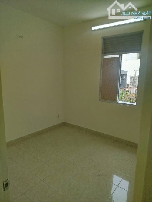 Cần bán căn hộ chung cư 109 Nguyễn Biểu, Phường 1, Quận 5, diện tích 55m2, - 3