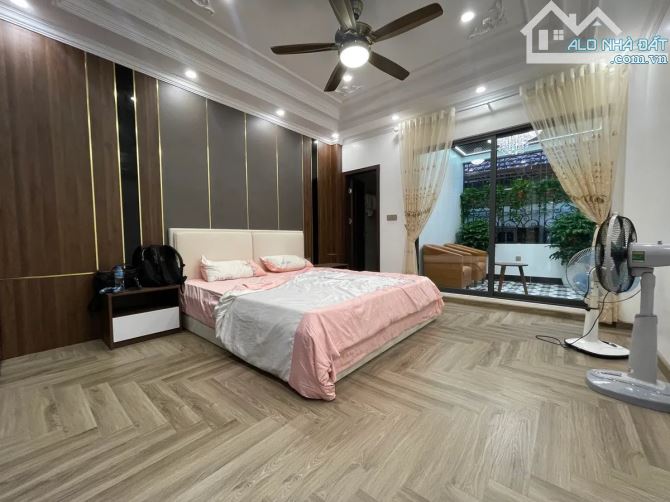 Bán Gấp Mặt Phố Ngô Gia Tự 95m2 7T Xây Mới, Kinh Doanh Dòng Tiền, Vỉa Hè Rộng - 29.x Tỷ - 3