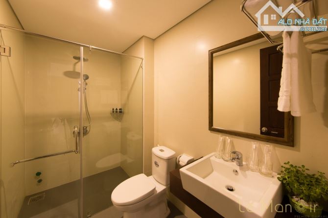 Bán Khách Sạn Mặt Tiền Võ Nguyên Giáp, Mỹ An, Ngũ Hành Sơn, Đà Nẵng, 48 tỷ, 140m2 - 3