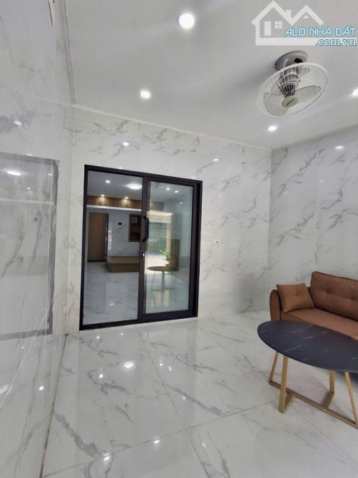 40m Nhà 2 mặt thoáng- Kinh Doanh - Ô tô đỗ tại cửa 2,68 tỉ thạch bàn - 3