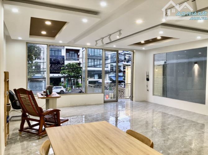 Chủ cần bán nhanh nhà 4 tầng, mặt tiền 10m đường Phan Thành Tài gần cầu Rồng - 3