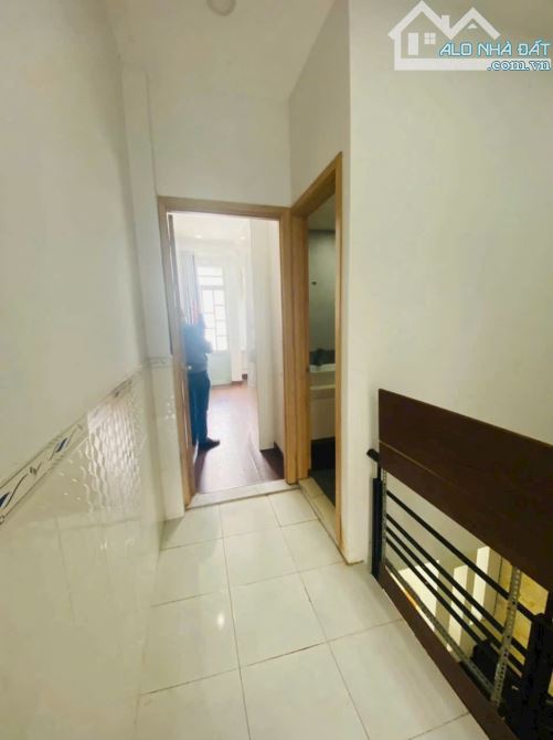🏡 Bán Nhà Trệt Lầu DT 112m2, Giá 3.85 Tỷ - Sổ Hồng Riêng ( Gần 3 Trường Đại Học Lớn ) 💥 - 3