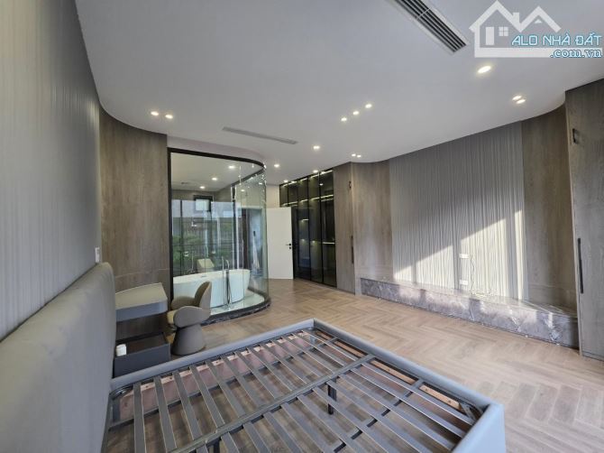 Mới! Hơn 16 Tỷ- Bán Nhà Vũ Tông Phan, Thanh Xuân -47x8T-Ô Tô-Thang Máy-KD- 500m Ngã Tư Sở.