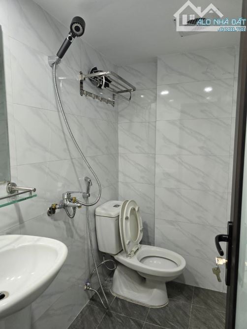 ĐẸP LUNG LINH 💥 BÁN NHÀ SÀI ĐỒNG - LONG BIÊN 35m2 – Ô TÔ ĐỖ CỬA – SẴN DÒNG TIỀN 💸 3.7 TỈ - 3