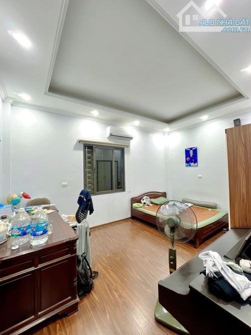 BÁN NHÀ ĐỊNH CÔNG THƯỢNG – NGÕ THÔNG – NHÀ 2 THOÁNG – 71M2 – 5M MT-  14.5 TỶ - 3