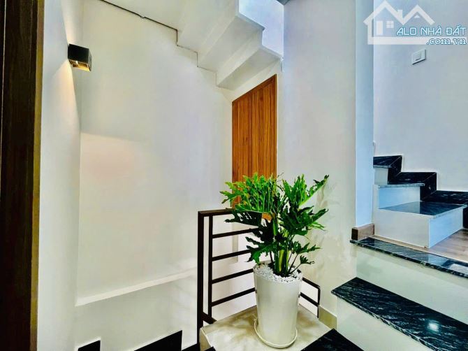 BÁN NHÀ, đường Lê Văn Duyệt, Quận Bình Thạnh, Dt: 28m2. Giá rẻ 4.55 tỷ - 3