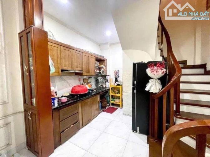 🏠 TT CỔ NHUẾ - 37M2 MT 4M CHỈ 6.7 TỶ - DÂN XÂY - NGÕ THÔNG - GẦN PHỐ - 3