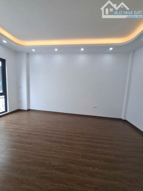 Bán nhà Ngũ Hiệp 5 tầng mới tinh 45m x5 tầng ngõ ô tô tiện ích đầy đủ giá 6 tỷ - 3