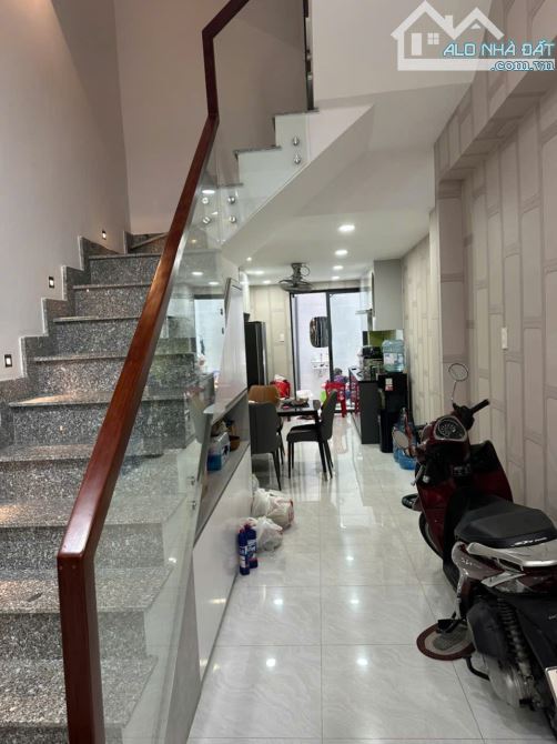 BÁN NHÀ ĐIỆN BIÊN PHỦ – P.11 – Q.10 – HẺM THÔNG XE HƠI – 51M² – 5 TẦNG – 11 TỶ - 3