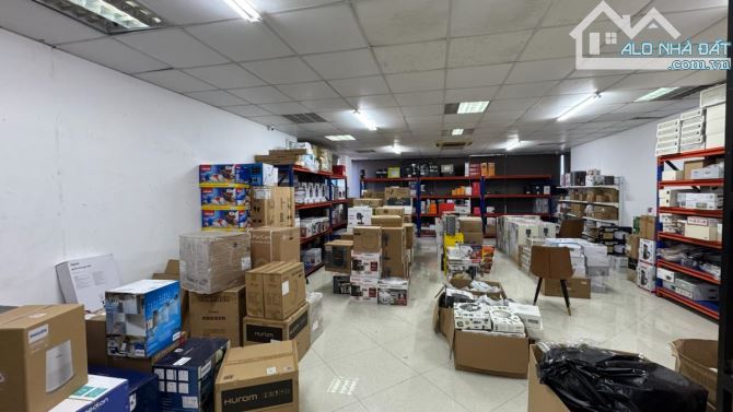 Hoa Hậu! Dưới 59 Tỷ - Bán Nhà Mặt Phố Đống Đa -90x10T- Mặt Phố-Lô Góc- Thông Sàn-KD.