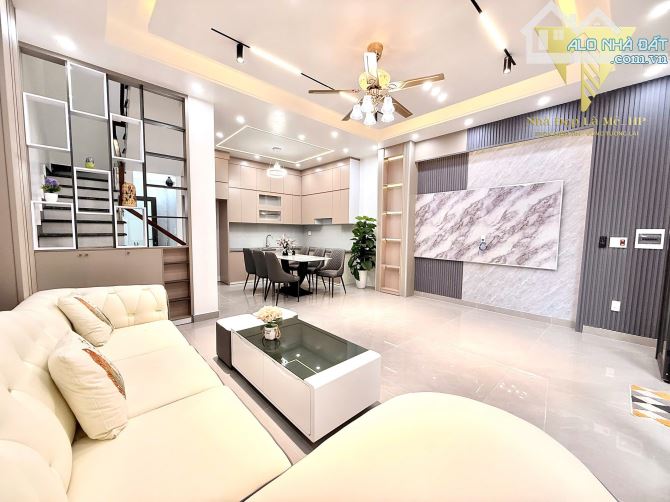 Bán Nhà Mặt Ngõ Trần Ô Tô Đỗ Cửa Ngõ Nông Đẹp - 3