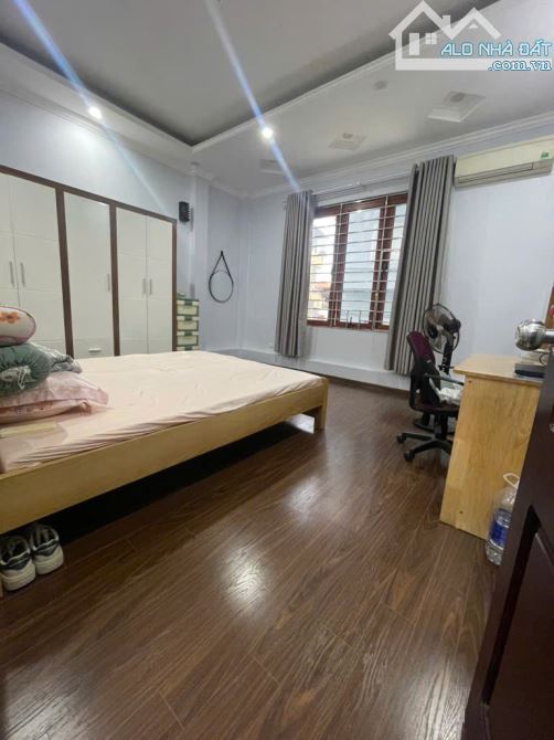 ✅️67M2X5T - CHỈ 8.5 TỶ - TRƯƠNG ĐỊNH - SỔ VUÔNG - 20M RA Ô TÔ TRÁNH - 2 THOÁNG - 3